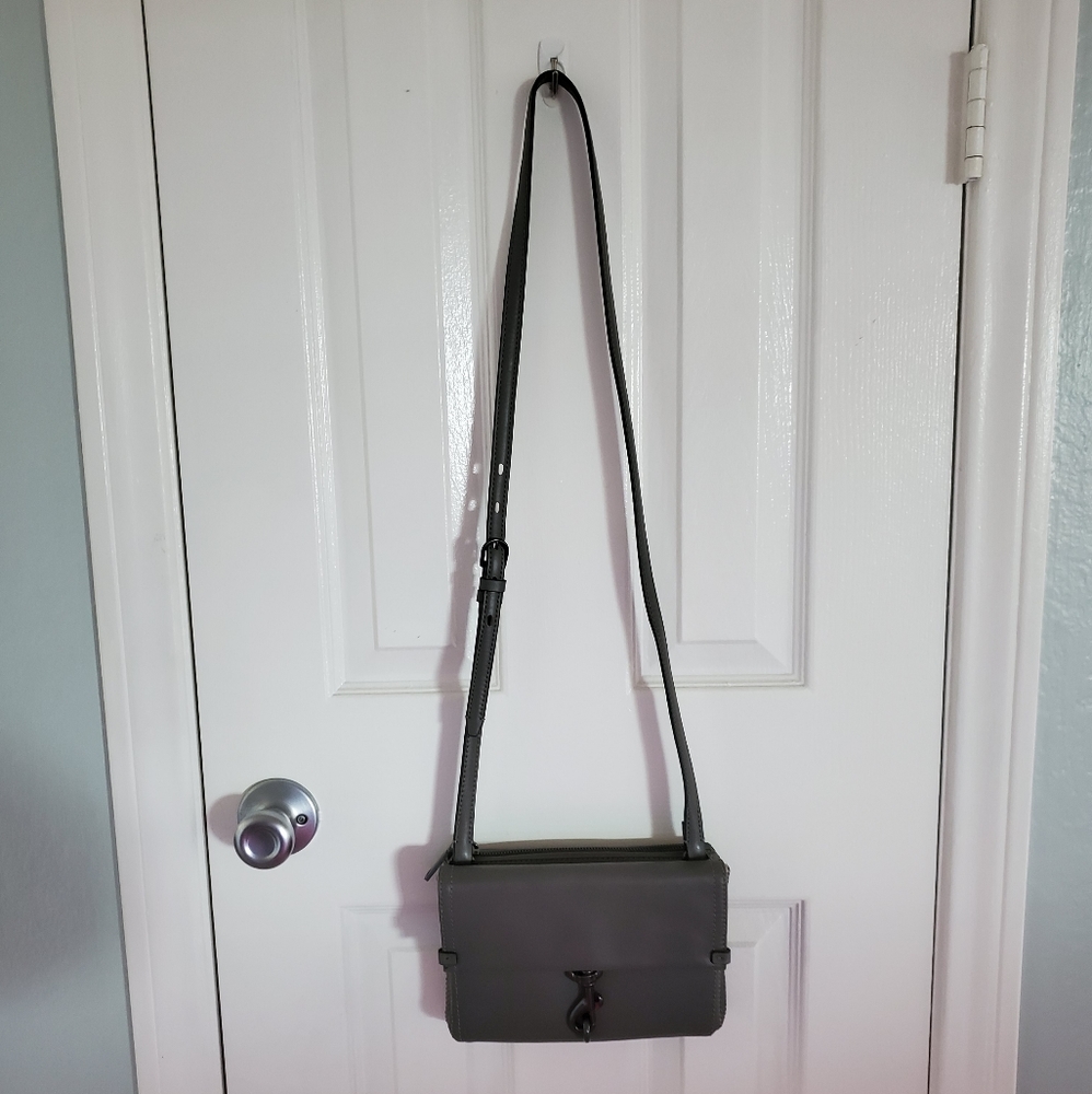 Etienne Aigner purse